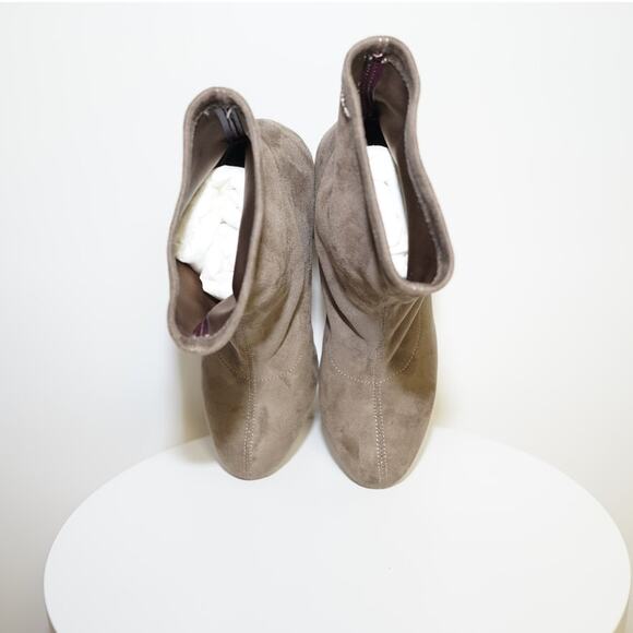 BCBGeneration - Lilianna Ankle Sock Bootie in Taupe Stretch Suede / Size 6.5 - Picture 7 of 7